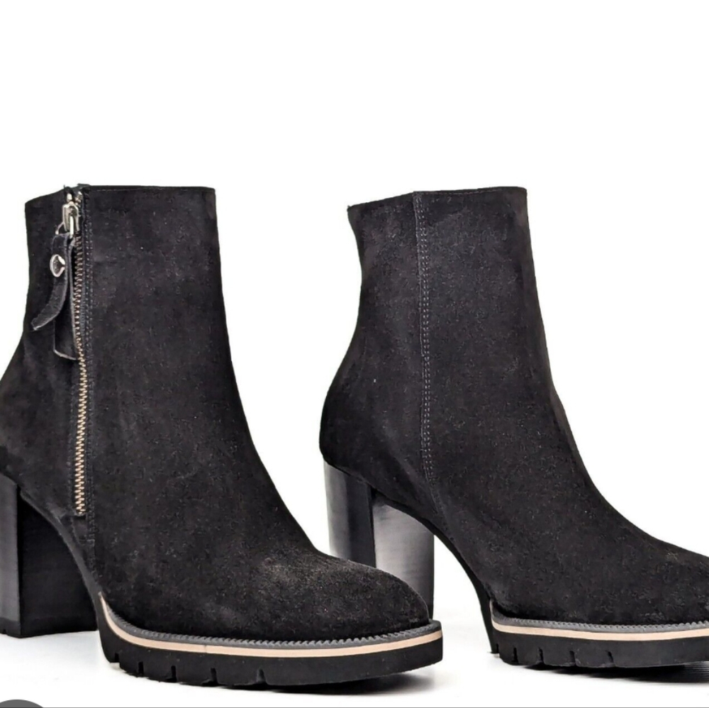 Paul Green Black Suede Ankle Boots with Side Zip